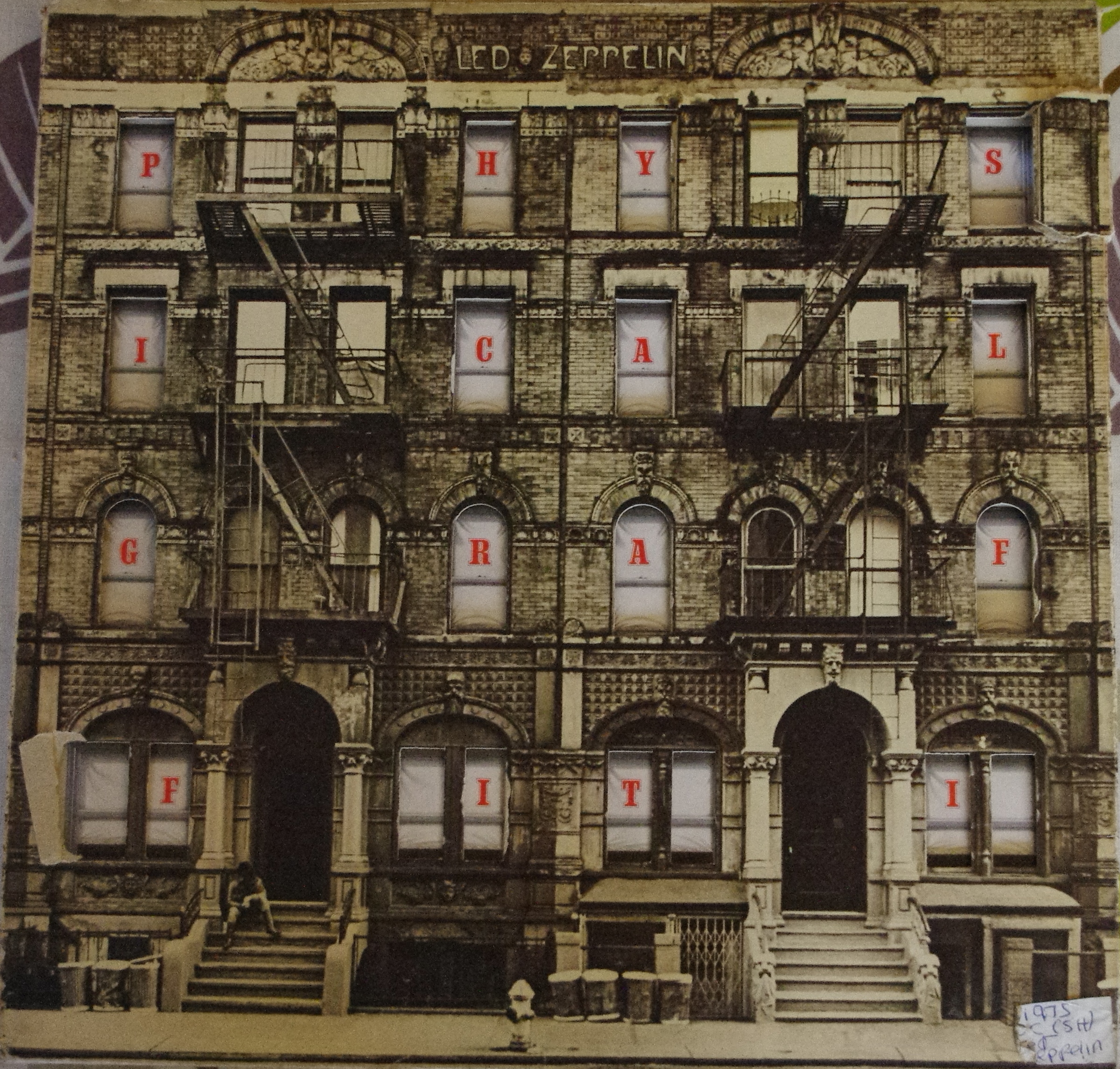 Led zeppelin physical. Physical Graffiti группы led Zeppelin. Led Zeppelin physical Graffiti обложка. Led Zeppelin physical Graffiti 1975. Led Zeppelin physical Graffiti обложка альбома.